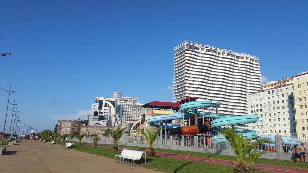 Orbi Dima Apart. Batumi公寓 外观 照片